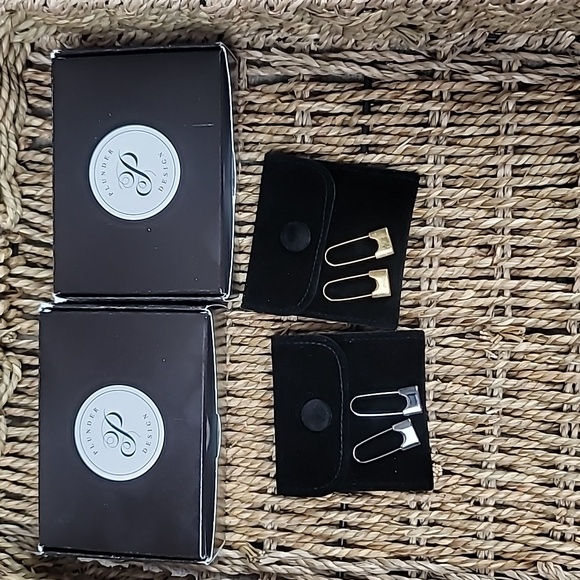 Plunder gold and sliver lock earrings bundle nwt new with tags - Picture 4 of 6